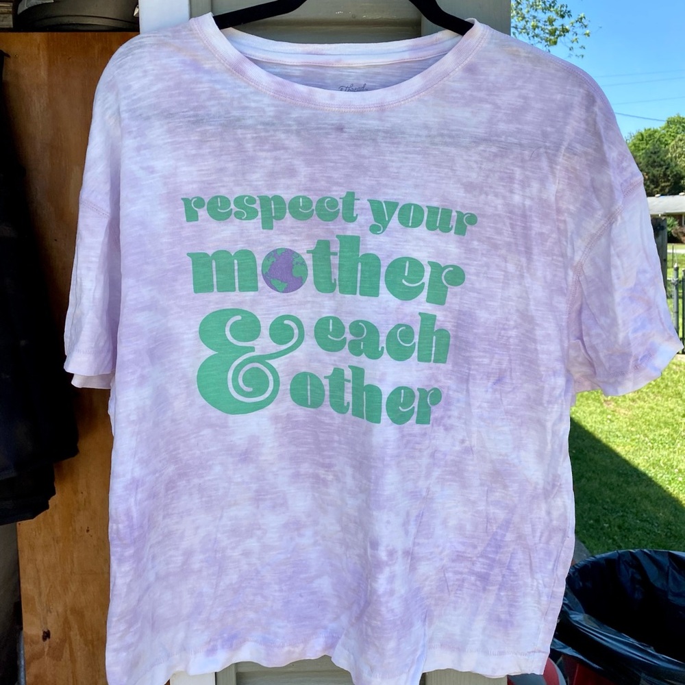 Earth Day Graphic T-Shirt ‘Respect Your Mother’